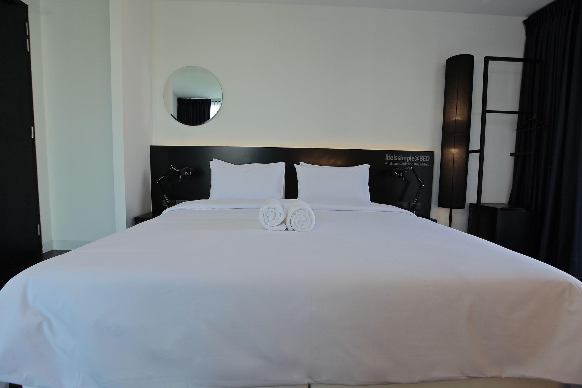 Bed Nimman - Adults Only Hotell Chiang Mai Exteriör bild